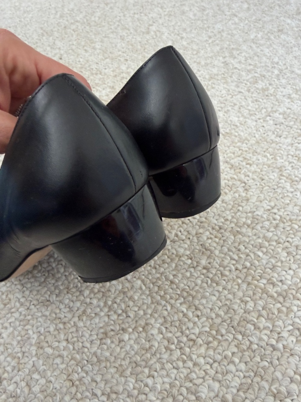 Salvatore Ferragamo Vara Pump - Size 8 - Picture 9 of 11